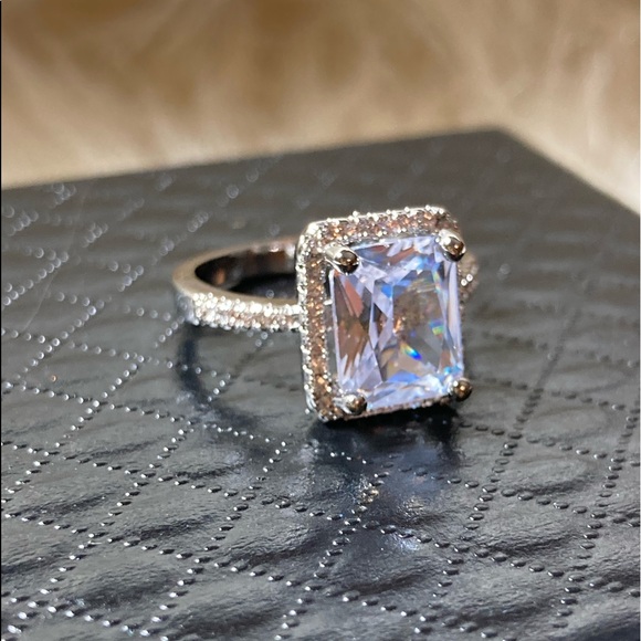 3.5CTW 925 Sterling silver square Cubic Zi… - Picture 2 of 3